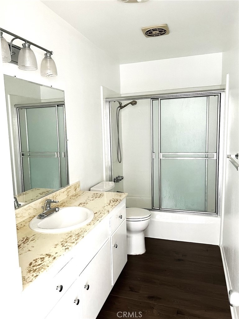 1443 W 9th Street - Photo 19