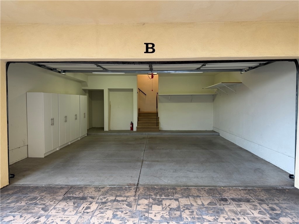 1323 Post Ave - Photo 18