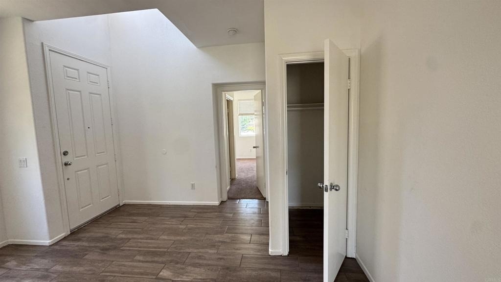 973 Yosemite Drive - Photo 4