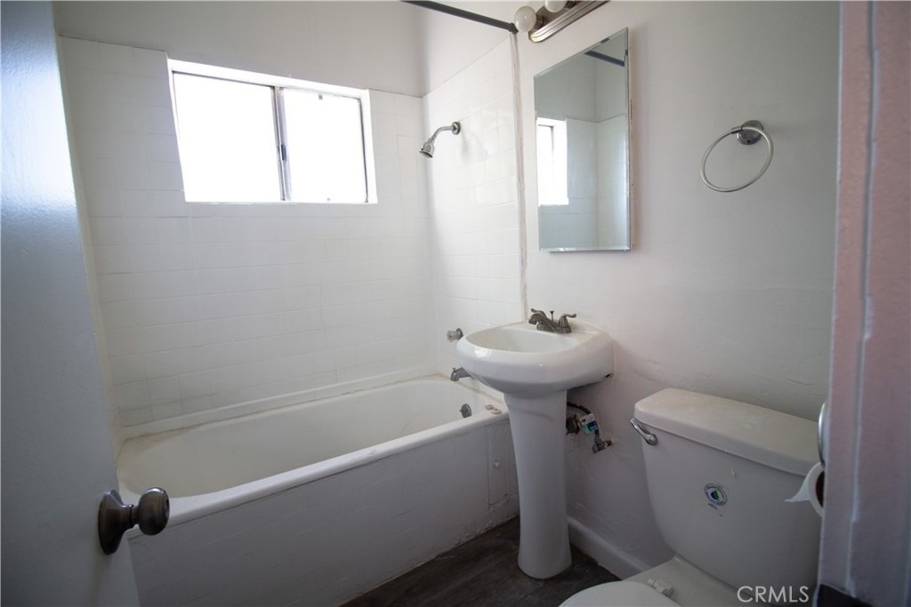 1316 Mariposa Avenue - Photo 2