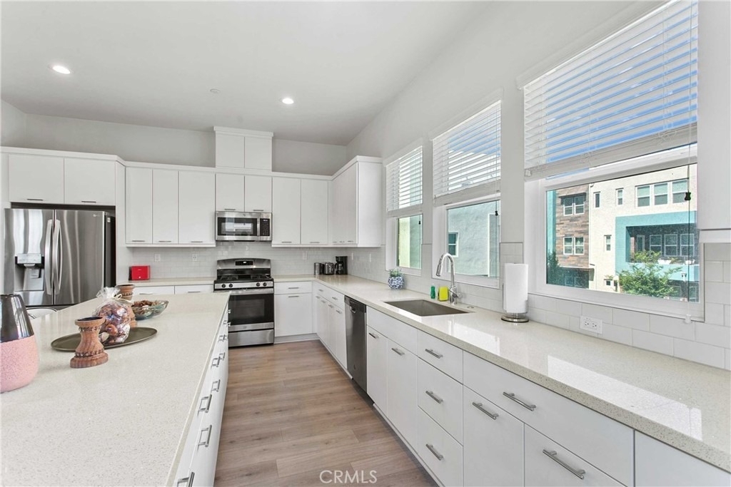 1690 S Lewis Street - Photo 6