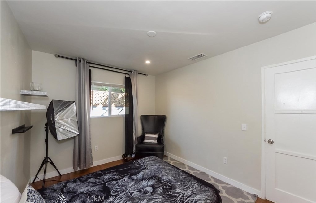 5803 Cartwright Ave - Photo 3