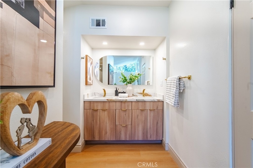 236 Mission - Photo 20