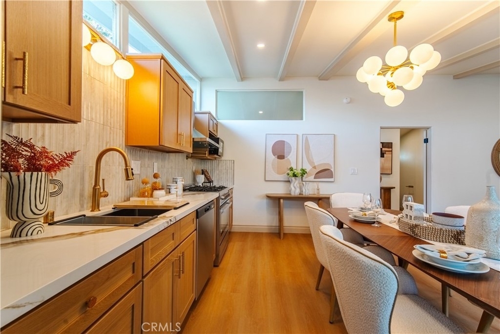 236 Mission - Photo 10