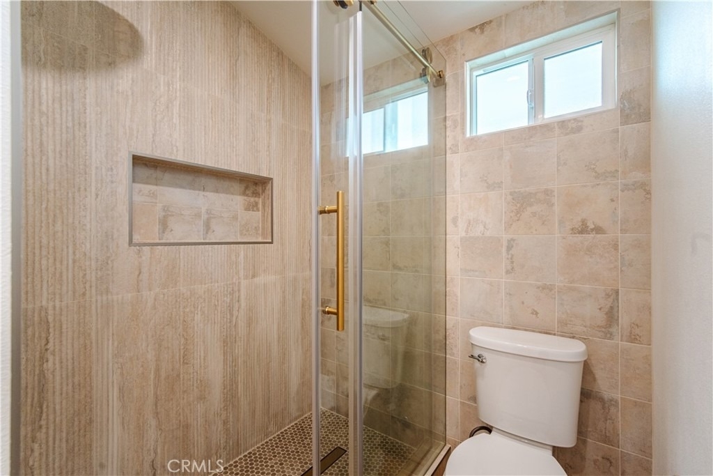 236 Mission - Photo 17