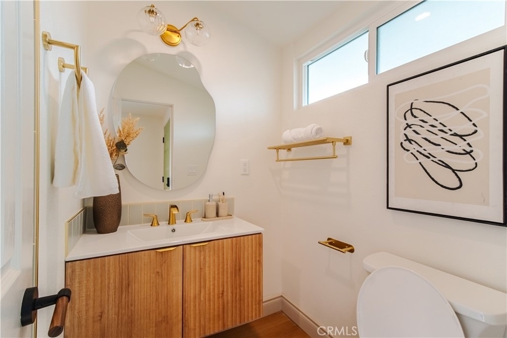 236 Mission - Photo 18