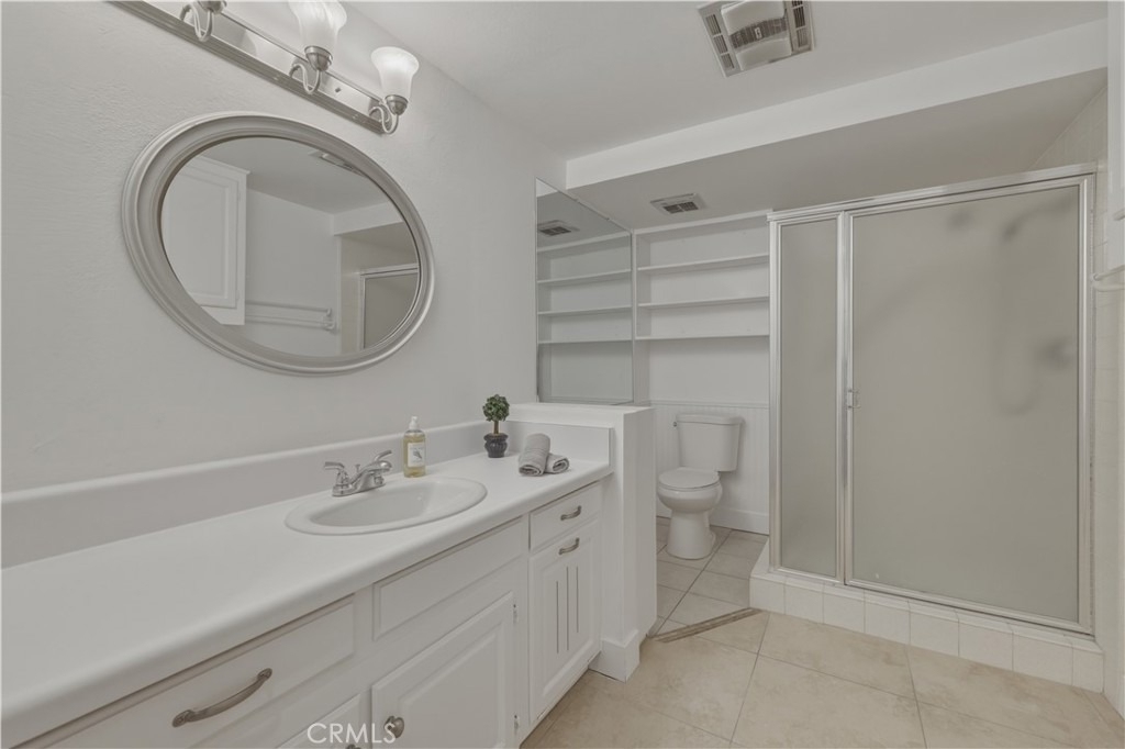 2022 Via Mariposa East - Photo 17