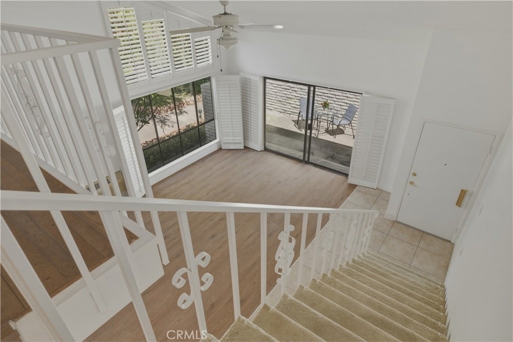 2022 Via Mariposa East - Photo 18