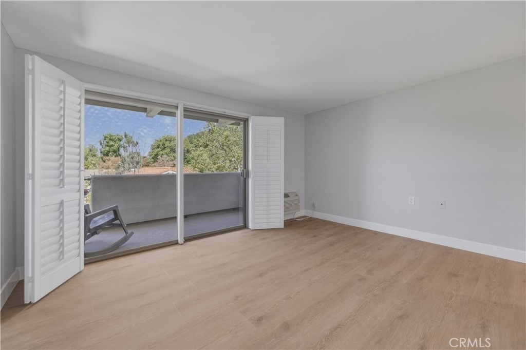 2022 Via Mariposa East - Photo 20