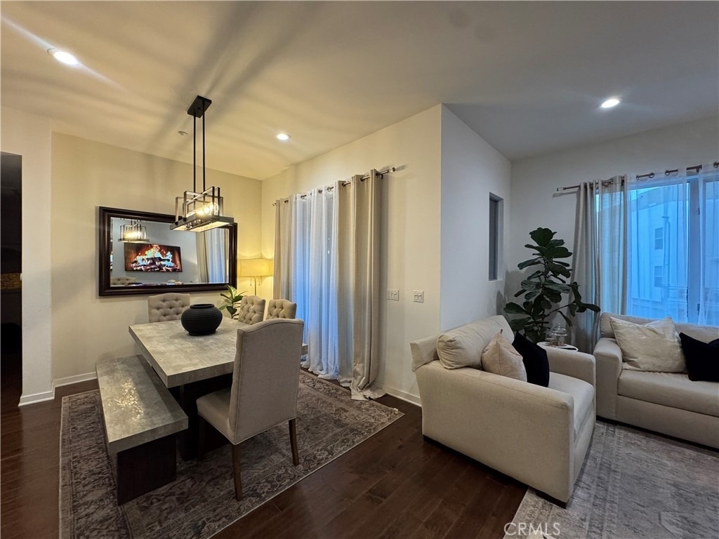 21 Gramercy - Photo 3