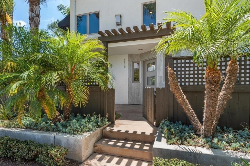 4410 Gresham - Photo 2