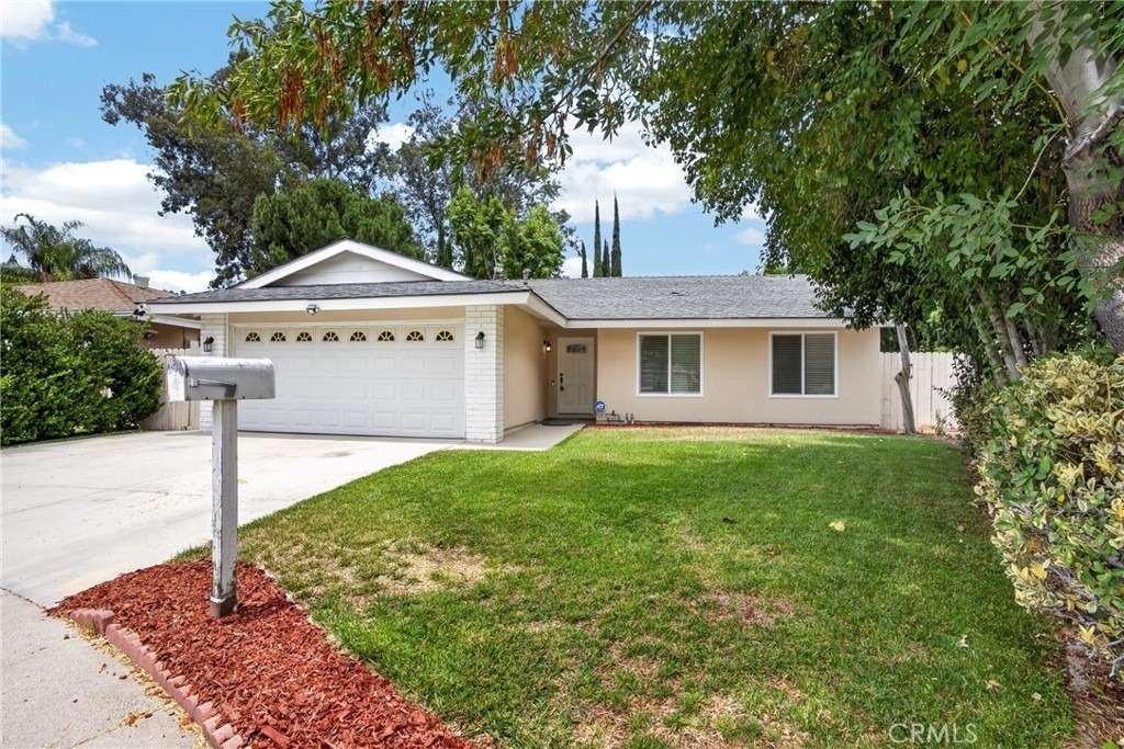 24441 Denise Pl - Photo 5