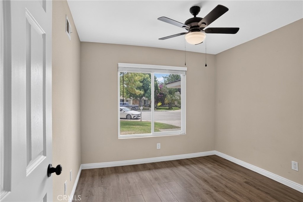 24441 Denise Pl - Photo 32