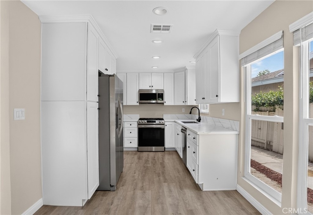 24441 Denise Pl - Photo 13