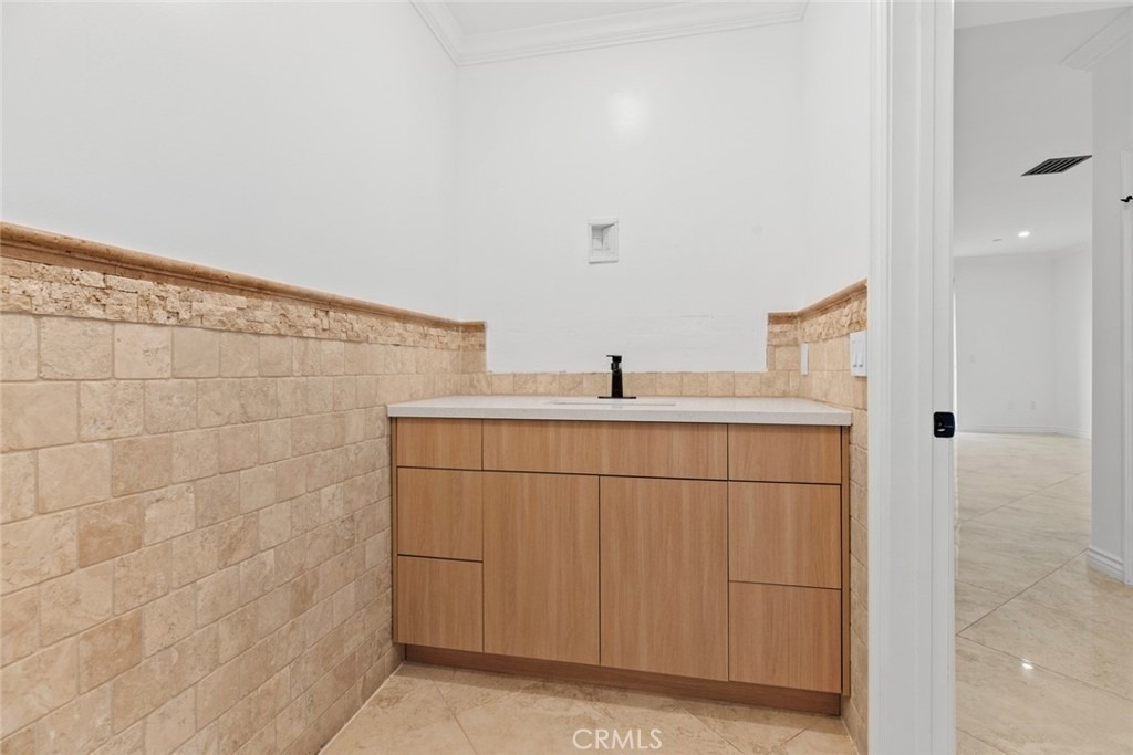 333 Milford Street - Photo 14