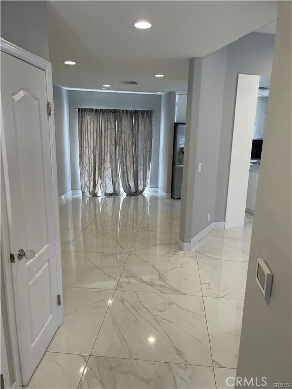 2256 Montrose Ave - Photo 8