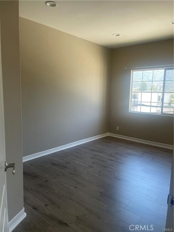 2256 Montrose Ave - Photo 15