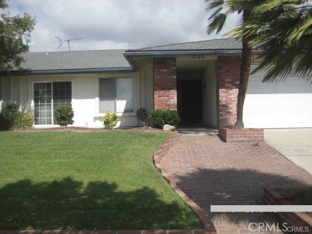 1293 Brenda Court - Photo 0