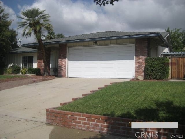 1293 Brenda Court - Photo 5