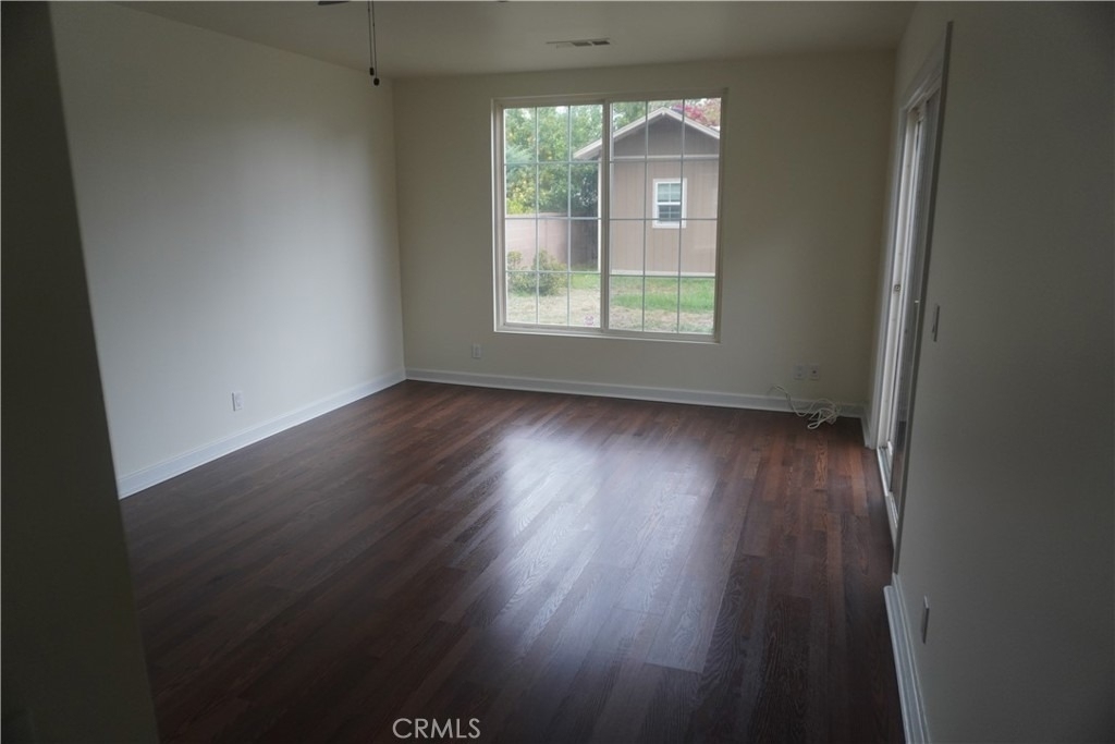 2528 W Flower Avenue - Photo 12