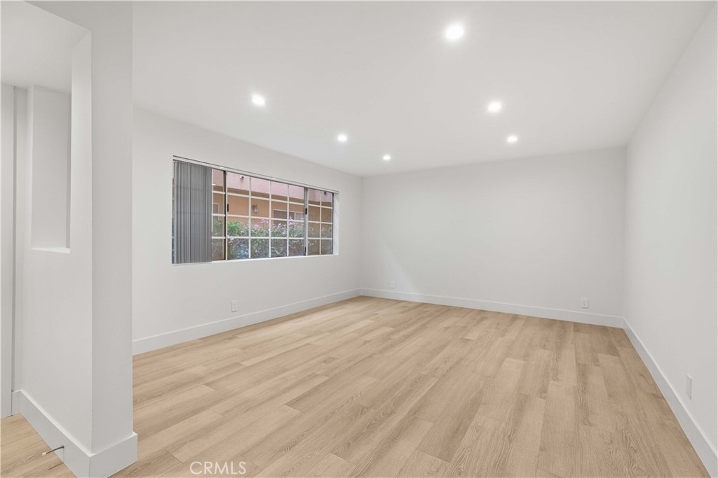 345 W Alameda - Photo 3