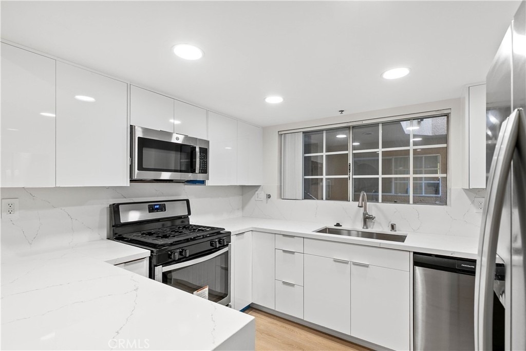345 W Alameda - Photo 8