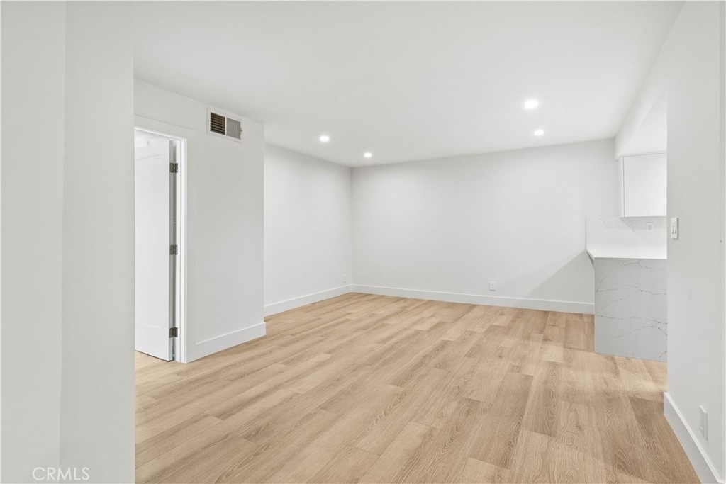 345 W Alameda - Photo 6