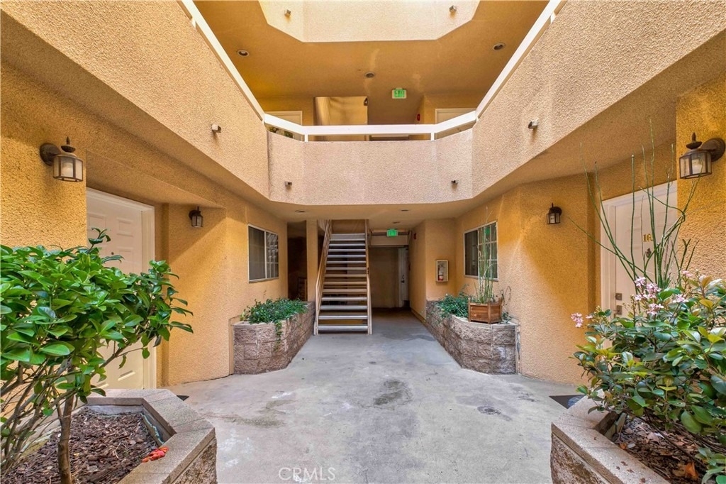 345 W Alameda - Photo 33