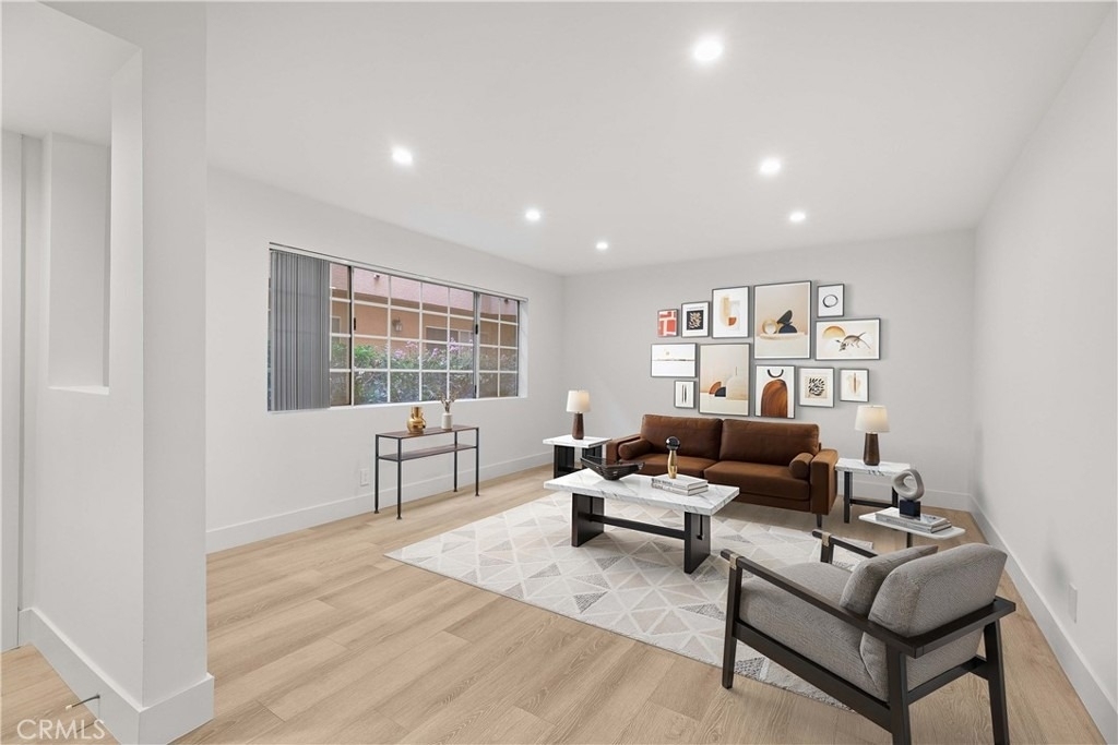 345 W Alameda - Photo 2