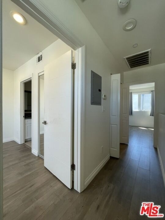 5733 1/2 Fulcher Avenue - Photo 17