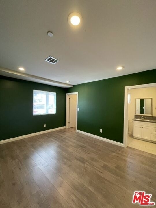 5733 1/2 Fulcher Avenue - Photo 32
