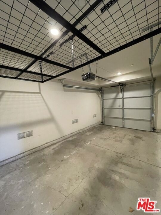 5733 1/2 Fulcher Avenue - Photo 36