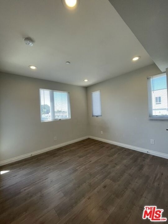 5733 1/2 Fulcher Avenue - Photo 51