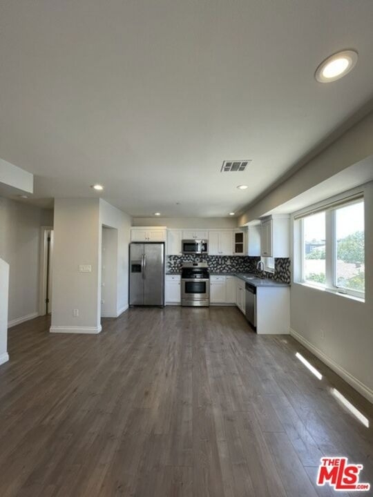 5733 1/2 Fulcher Avenue - Photo 42