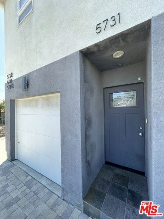 5733 1/2 Fulcher Avenue - Photo 52