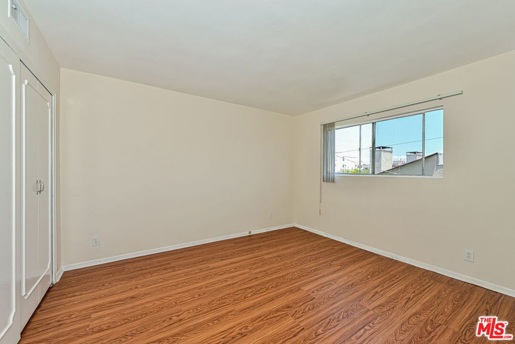 1440 Reeves Street - Photo 10