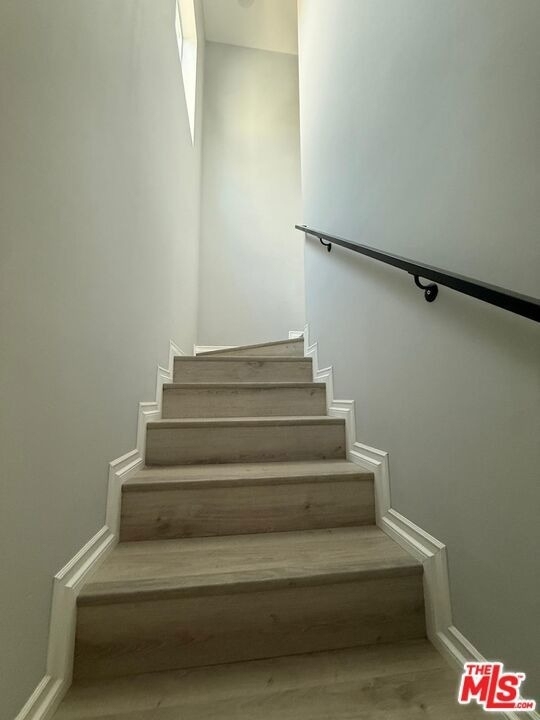 15964 Gault Street - Photo 11