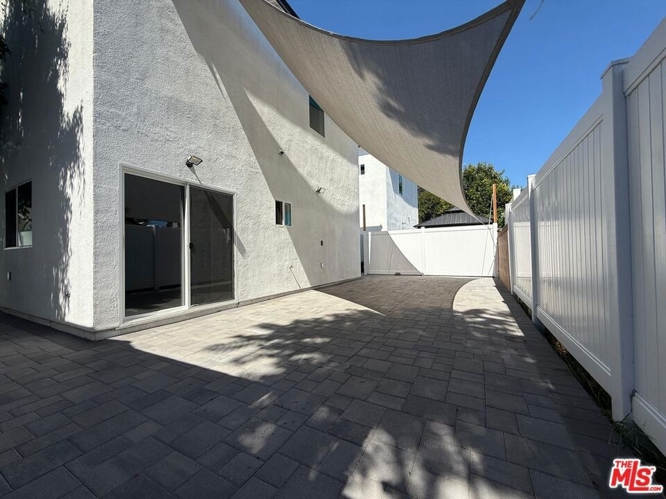 15964 Gault Street - Photo 19