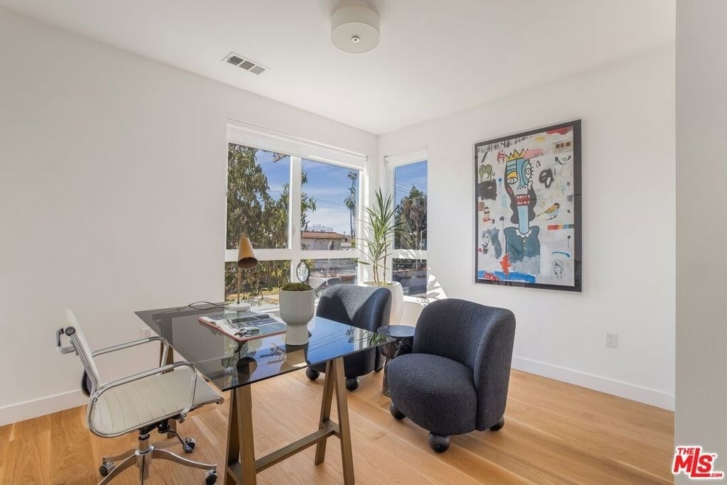 11724 Culver Boulevard - Photo 18