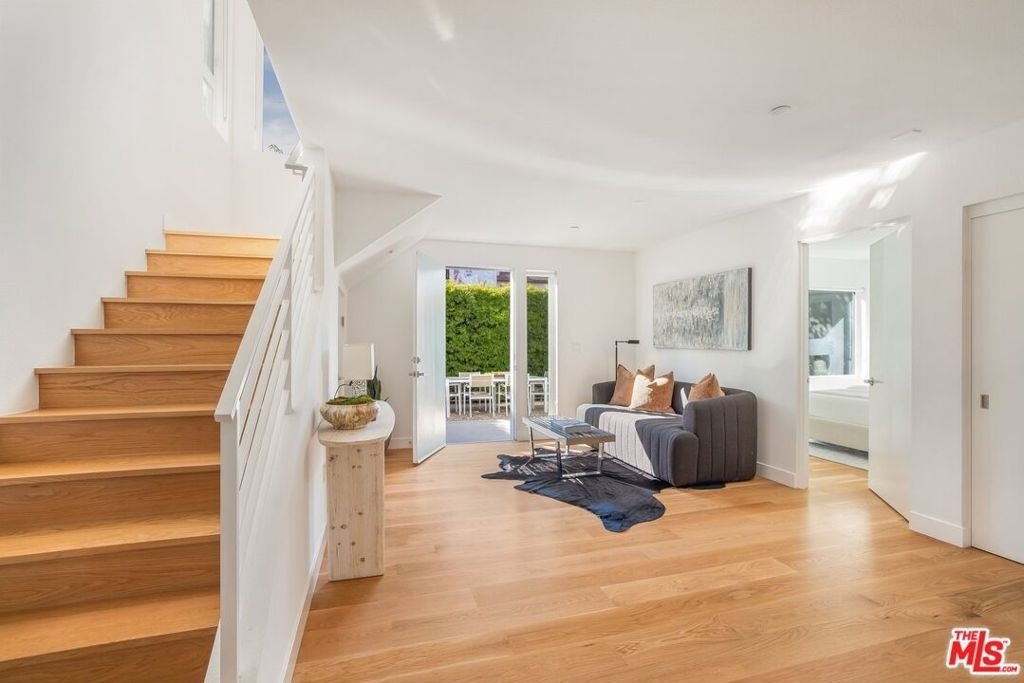 11724 Culver Boulevard - Photo 21