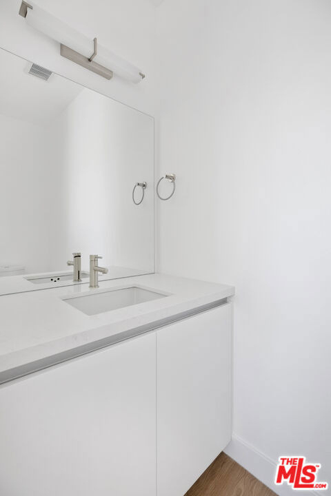 11724 Culver Boulevard - Photo 10