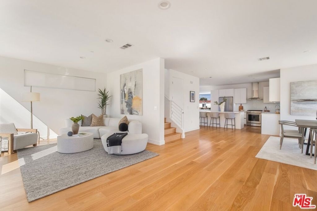 11724 Culver Boulevard - Photo 4