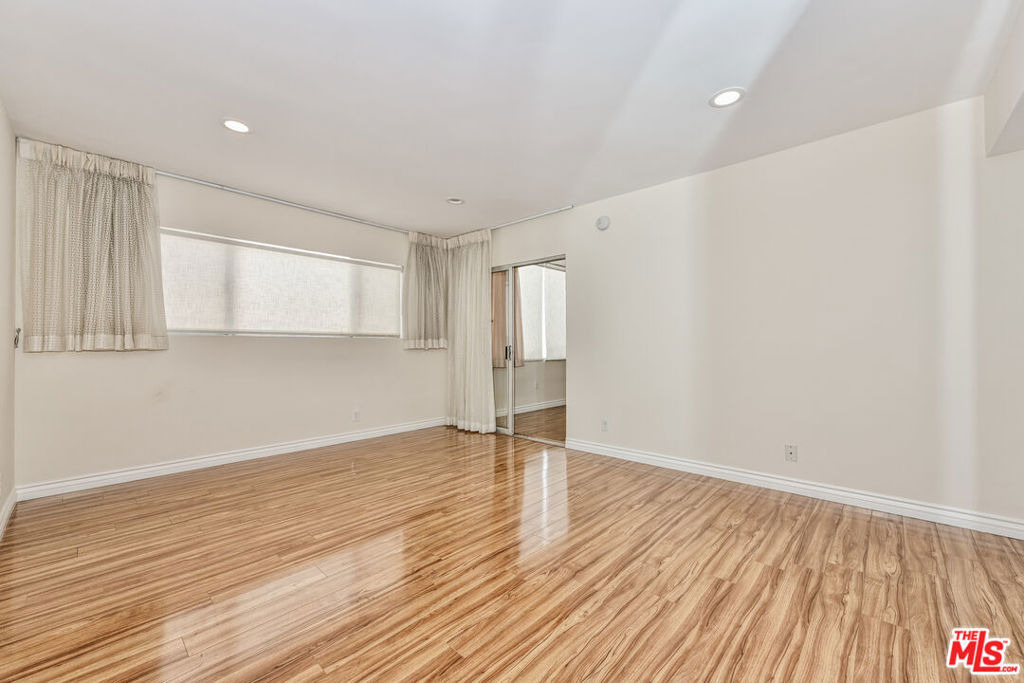 237 N Almont Drive - Photo 5