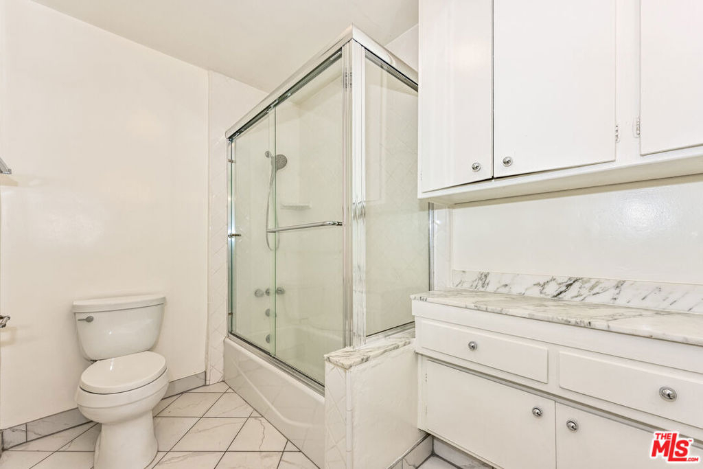 237 N Almont Drive - Photo 9
