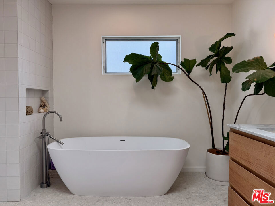 4355 Kenyon Avenue - Photo 8
