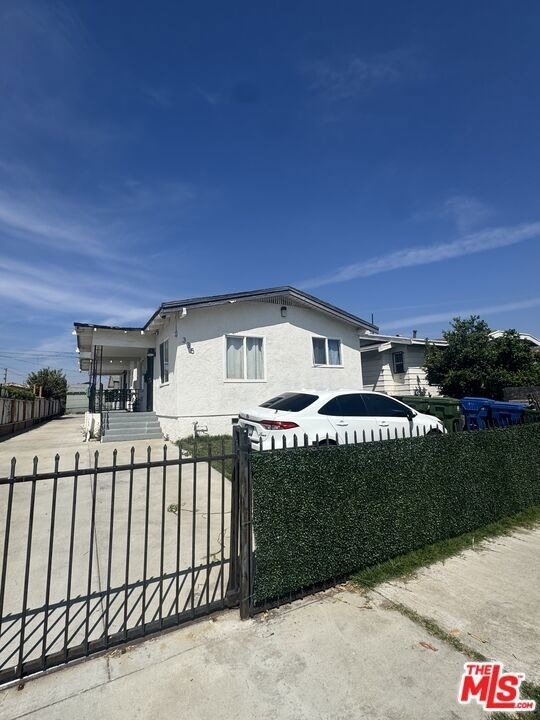 335 E 65th Street - Photo 0