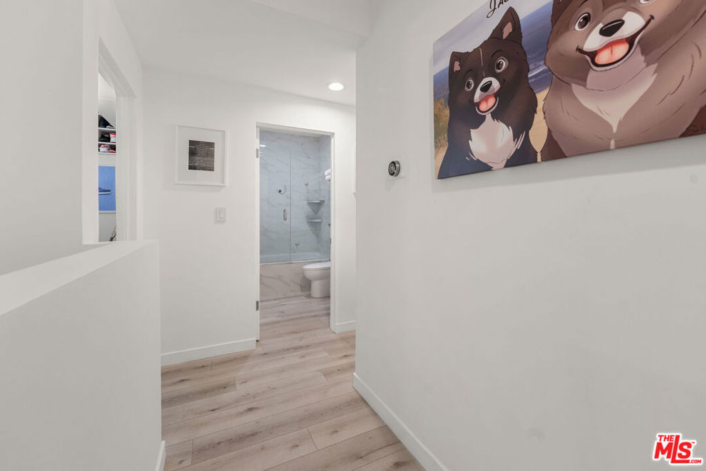 8601 W West Knoll Drive - Photo 21