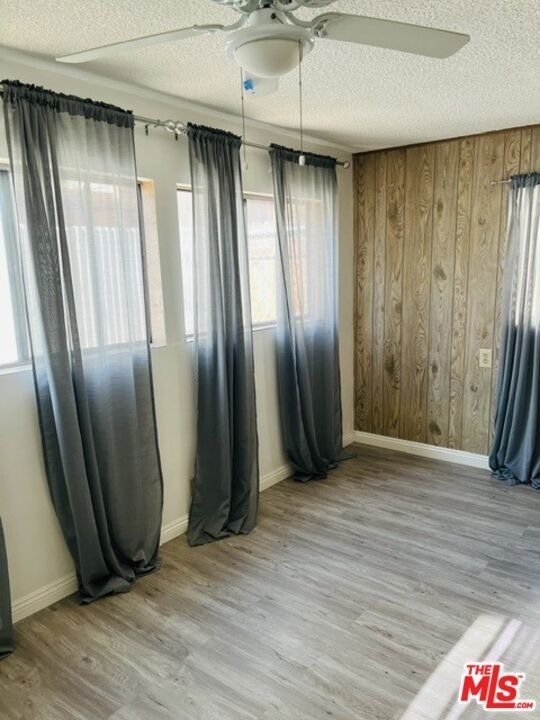 2371 Edgewater Terrace - Photo 7