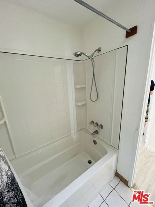 2371 Edgewater Terrace - Photo 9
