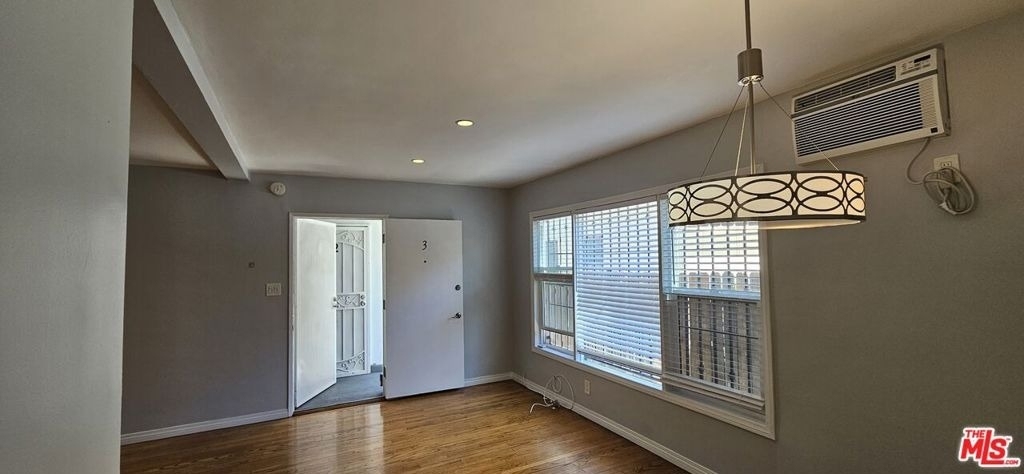 1227 S Holt Avenue - Photo 3